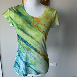 Fancy t shirt multicolored with embellishments